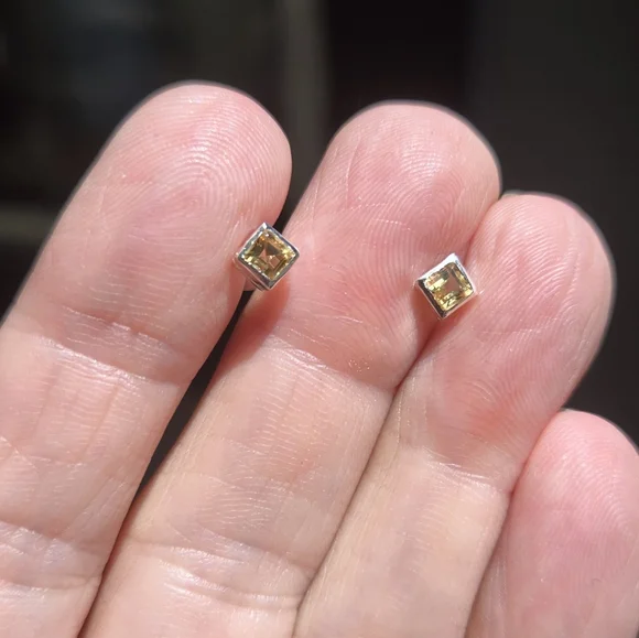 Citrine 1k sterling emerald cut stud earrings - Picture 5 of 7